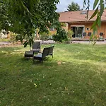 Prázdninový dům Paisible Avec Piscine, Terrasse Et Wifi En Pleine Foret Pour 4 Pers - Fr-1-589-662 *